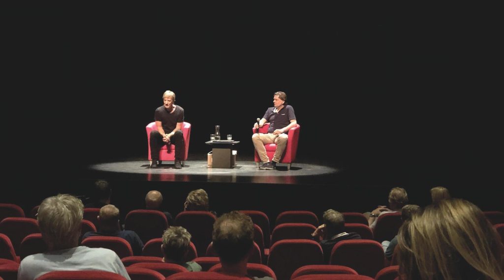 Eddy van der Ley en Wim Kieft – Na de kopbal in Alphen aan den Rijn