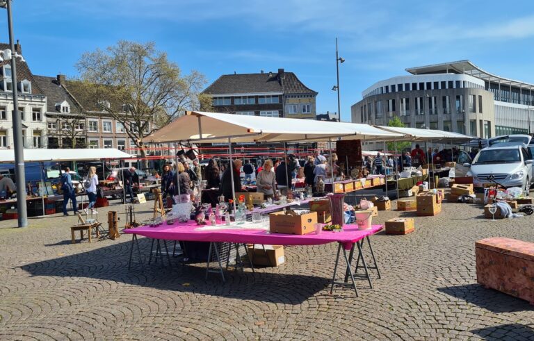 Meemaakpodium: Ruil- en weggeef café — markt-eten in Alphen aan den Rijn